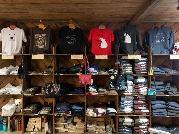 10 local stores to shop for the perfect gift this season | Travel Manitoba